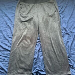 Under Armour Women’s Sweatpants Loose Size XL